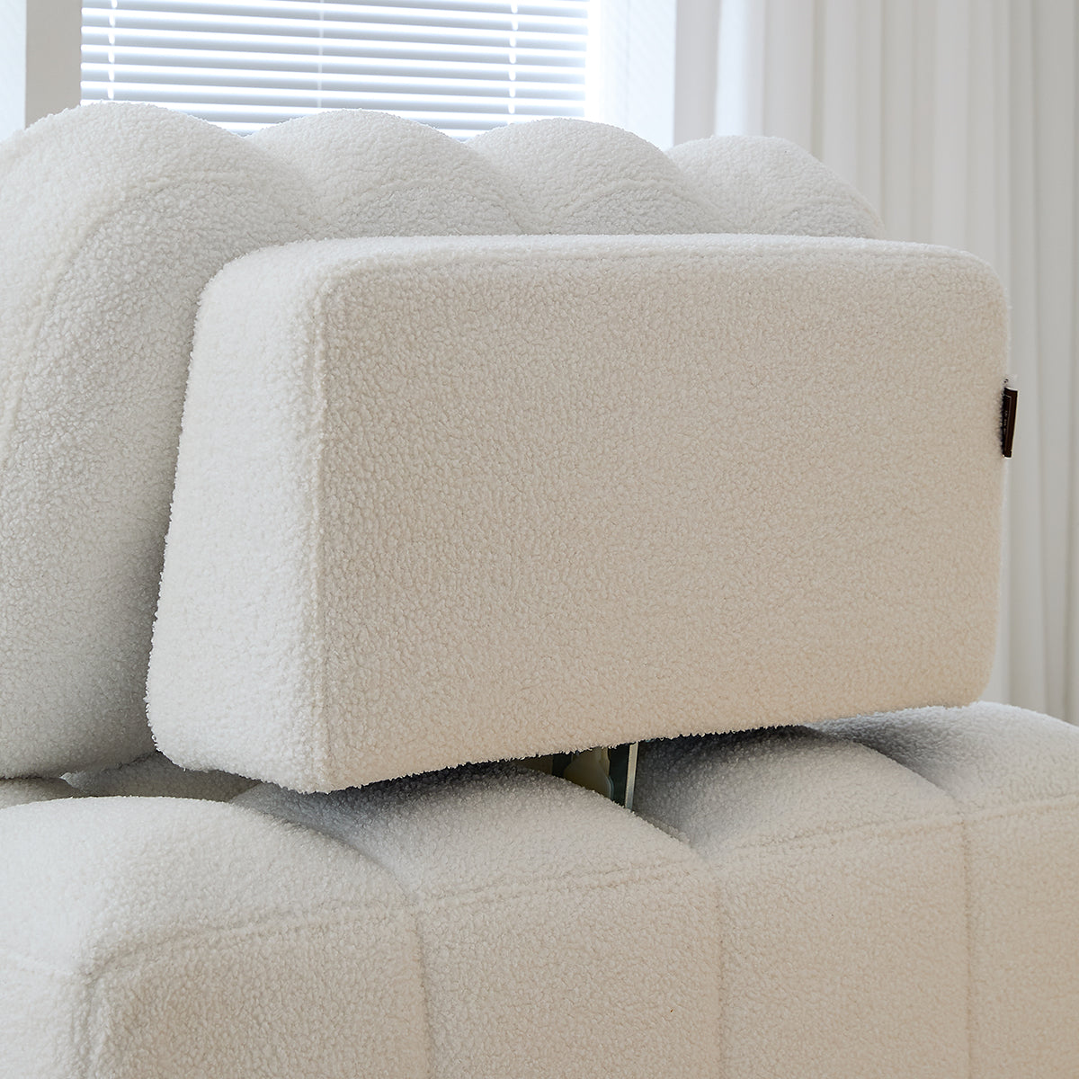 Teddy Fleece Lounge Sofa Bed – Cream White Pull-Out Sleeper for Small Spaces